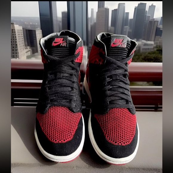 Air Jordan 1 Retro High OG Flyknit "Bred" sneakers - Picture 3 of 16